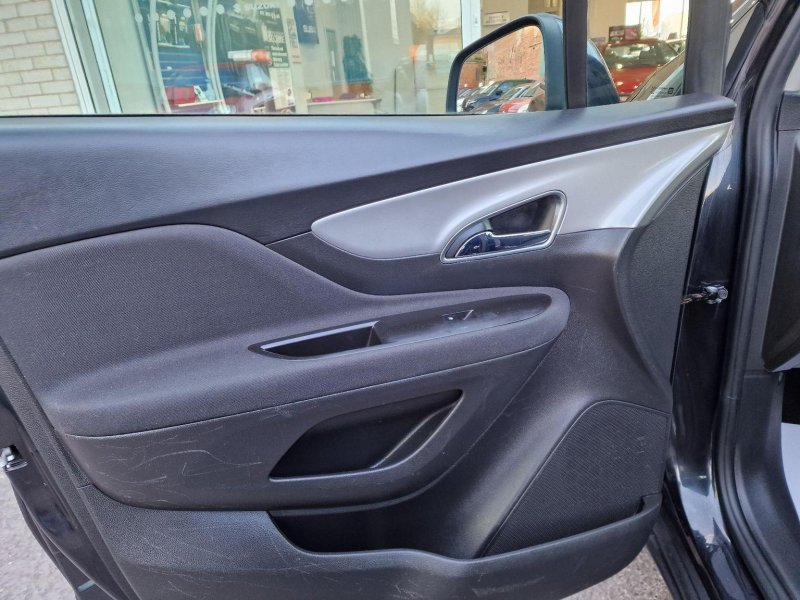 VAUXHALL MOKKA