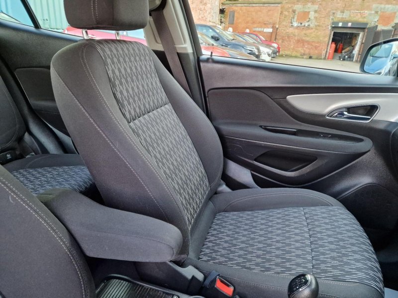 VAUXHALL MOKKA