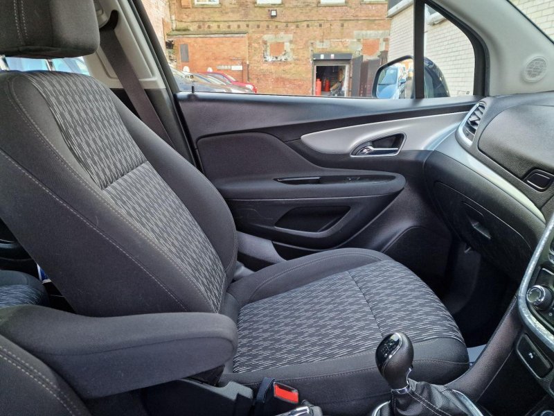 VAUXHALL MOKKA