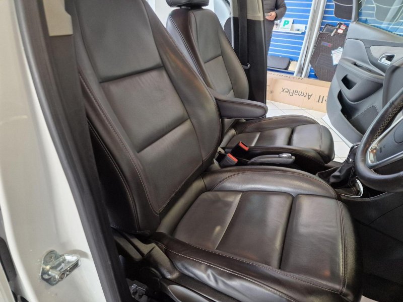 VAUXHALL MOKKA