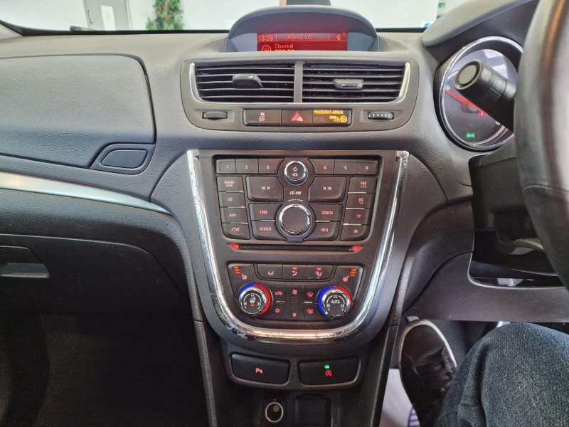 VAUXHALL MOKKA