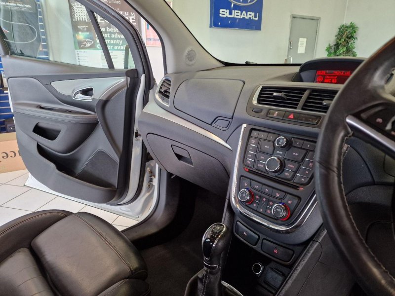 VAUXHALL MOKKA
