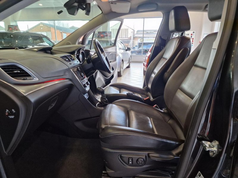 VAUXHALL MOKKA