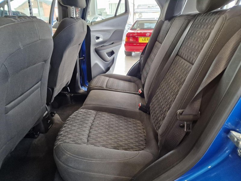 VAUXHALL MOKKA