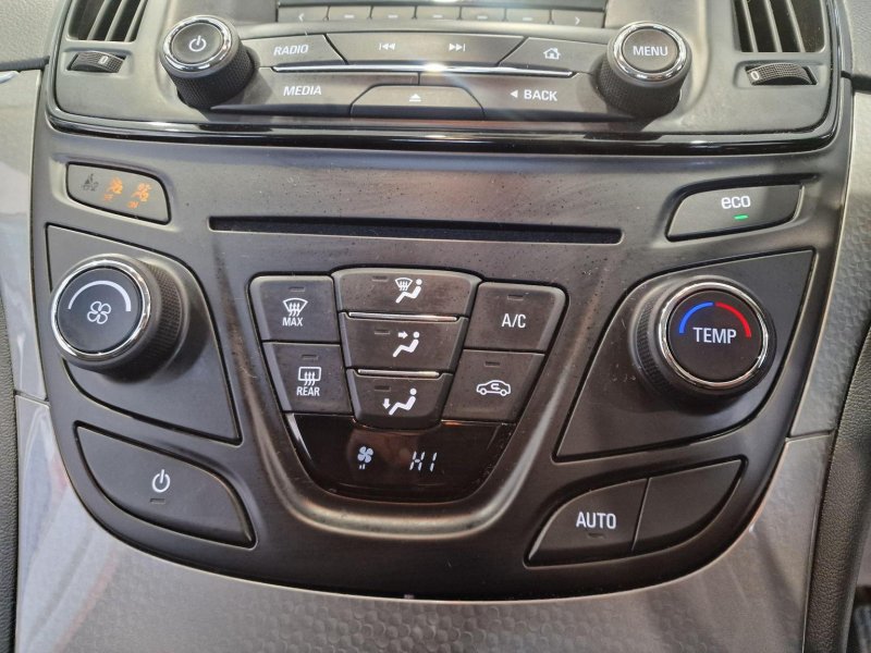 VAUXHALL INSIGNIA