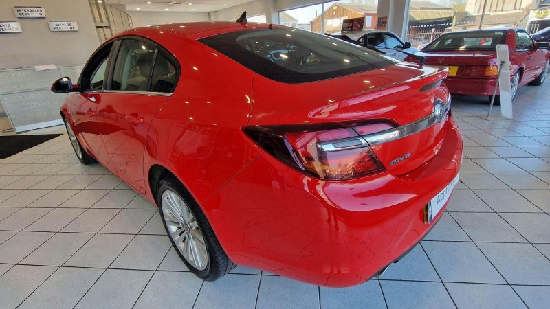 VAUXHALL INSIGNIA