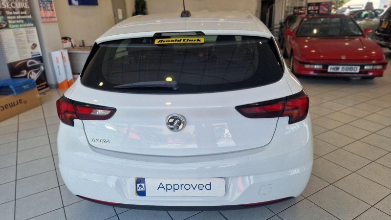VAUXHALL ASTRA
