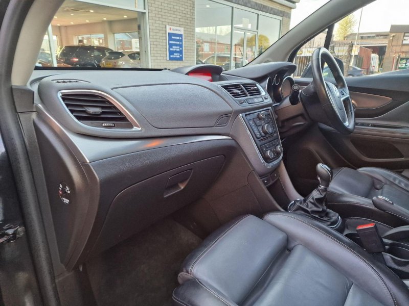 VAUXHALL MOKKA